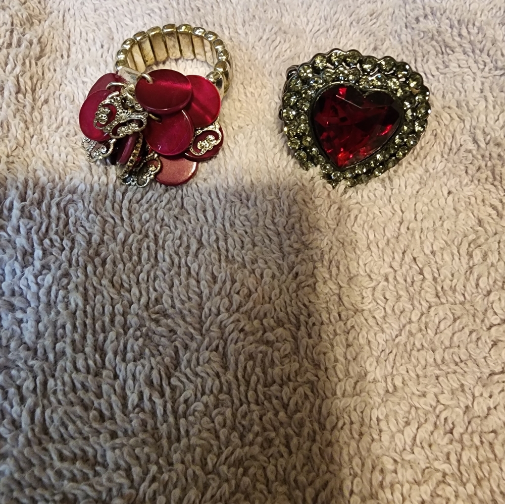 Two Stretchy Rings